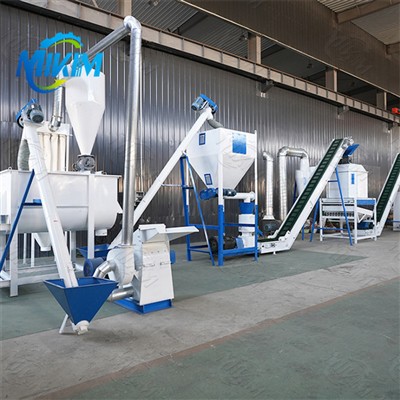 How does biomass pellet fuel go from chips to finished products?